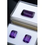 3 Diverse Amethyste im Smaragdtreppenschliff (zus. ca. 23.8ct, 21x13,4/14x10mm)