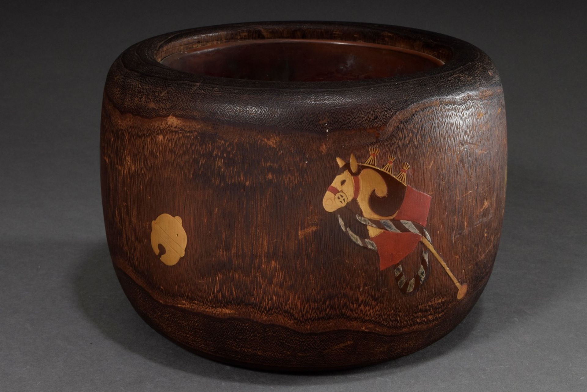 Japanese wooden hibachi with lacquer decorations "toys" and copper insert, h. 19,5cm, Ø 28cm, sligh