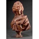 Lebensgroße Büste "Madame du Barry" (?) nach Augustin Pajou (1730-1809), Terracotta, seitlich bez.,