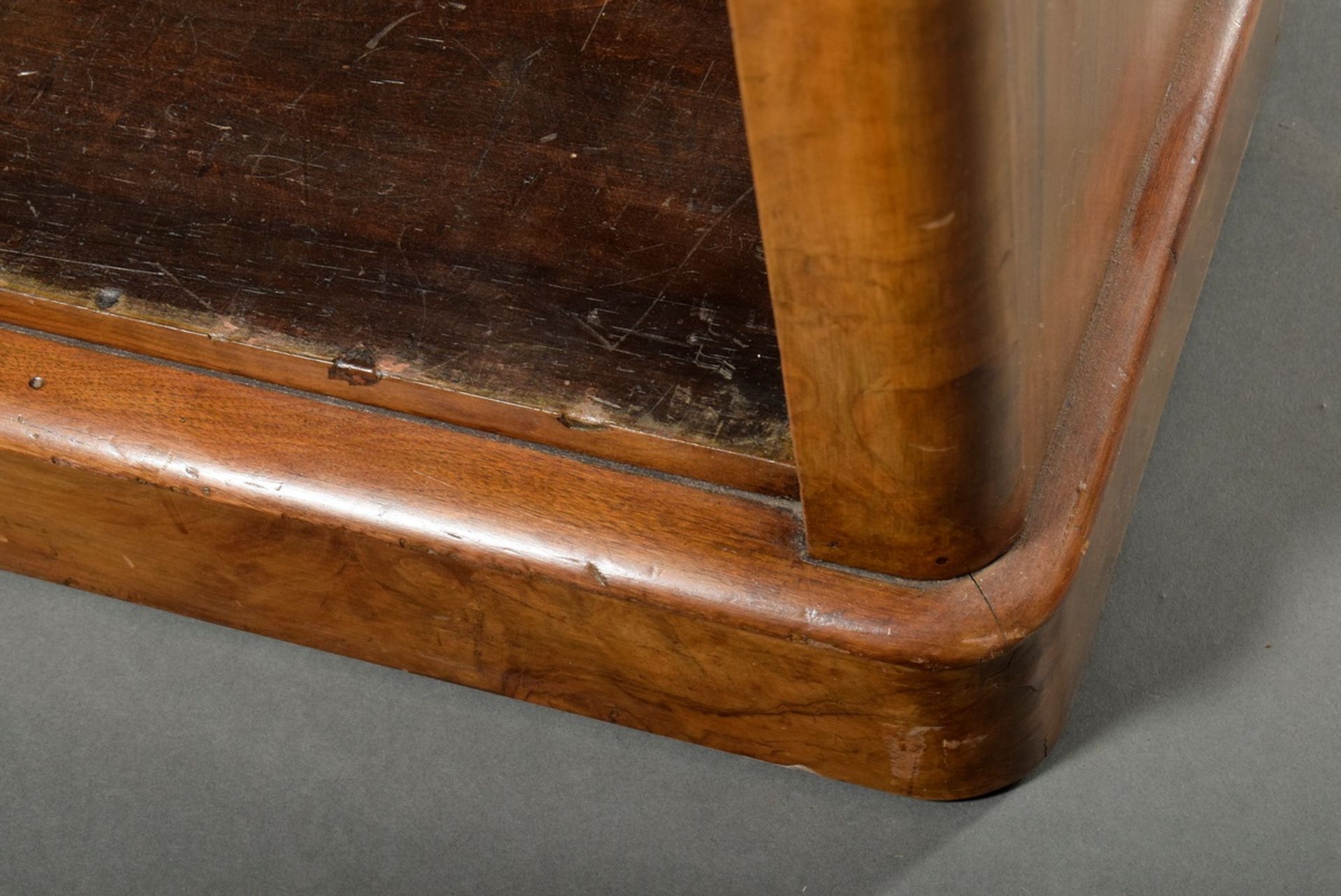Small half-height late Biedermeier bookcase, walnut veneer, 135x86x38cm, defective - Image 3 of 8