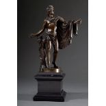 Grand Tour Souvenir "Apoll von Belvedere", 19.Jh., Bronze auf getrepptem schwarzen Marmor Sockel, H