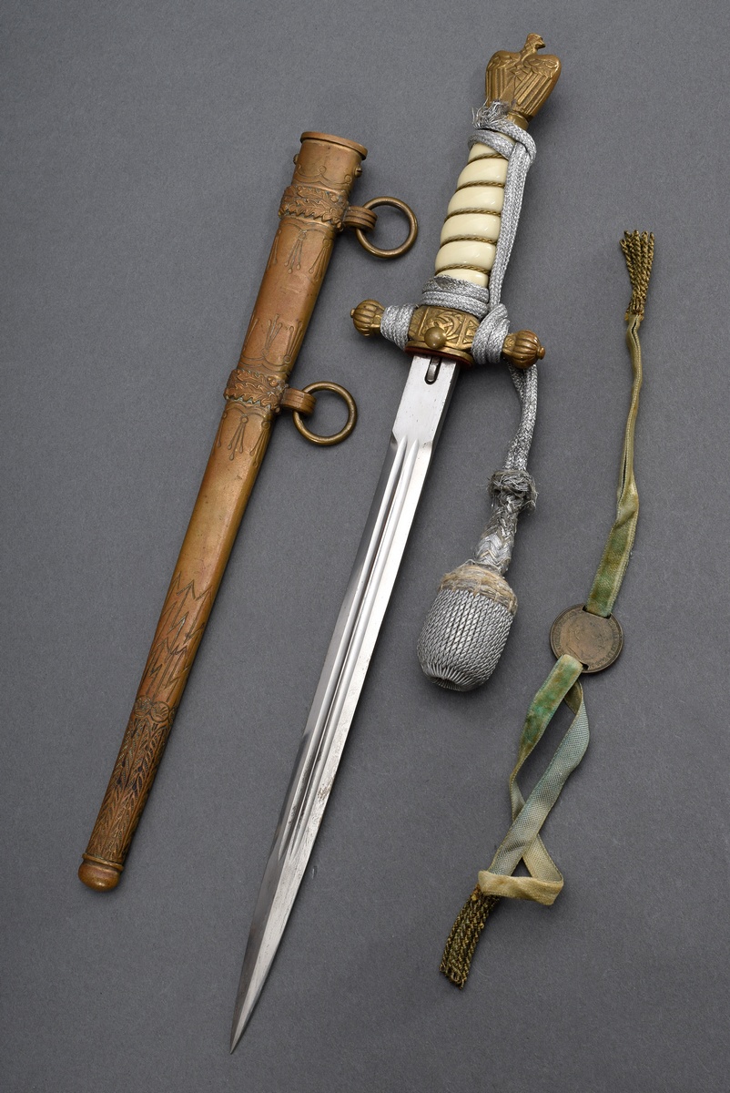 Kriegsmarine officer's dagger "Model M 1938" with bright blade, ivory coloured handle with wire wra - Image 5 of 6