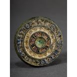 Antike Metall Zierscheibe mit ornamentalem Dekor aus buntem Glasflüssen, Ø 3,5cm, etw. defekt, seit