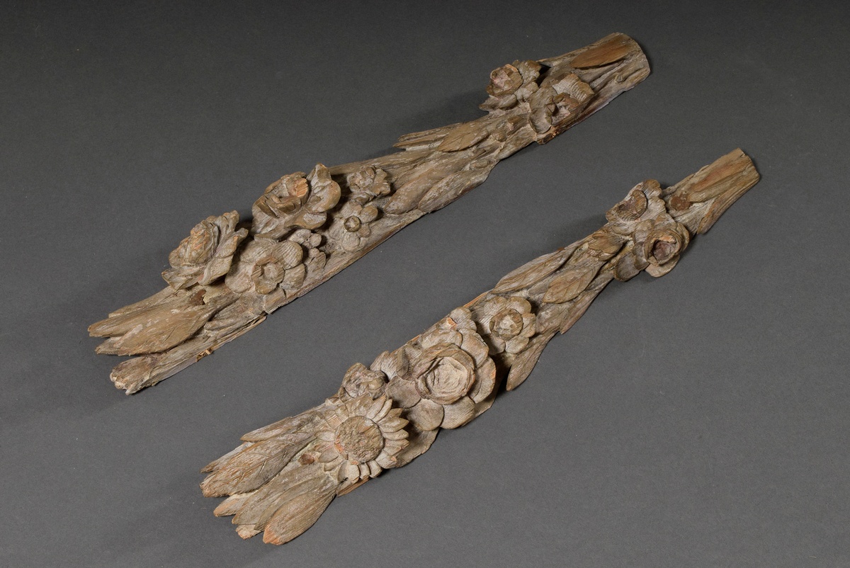 Large carved supraport with central tondo cut-out in floral framing, probably France, 2nd half 19th - Image 11 of 11