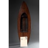 Modell "Elbjolle", Holz, gebaut von Otto Lührs 1909, L. ca. 262cm, Mast, Baum und Segel fehlen, Alt