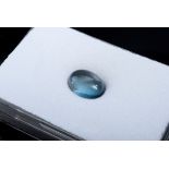 Ungefasster Topascabochon "London" (ca. 5.5ct, 12,1x8,9x4,3mm), behandelt