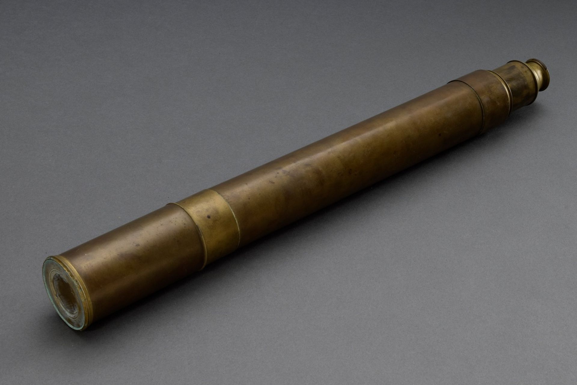 Telescope, brass, l. 55,5-88cm, signs of age and use, 1 lens defective