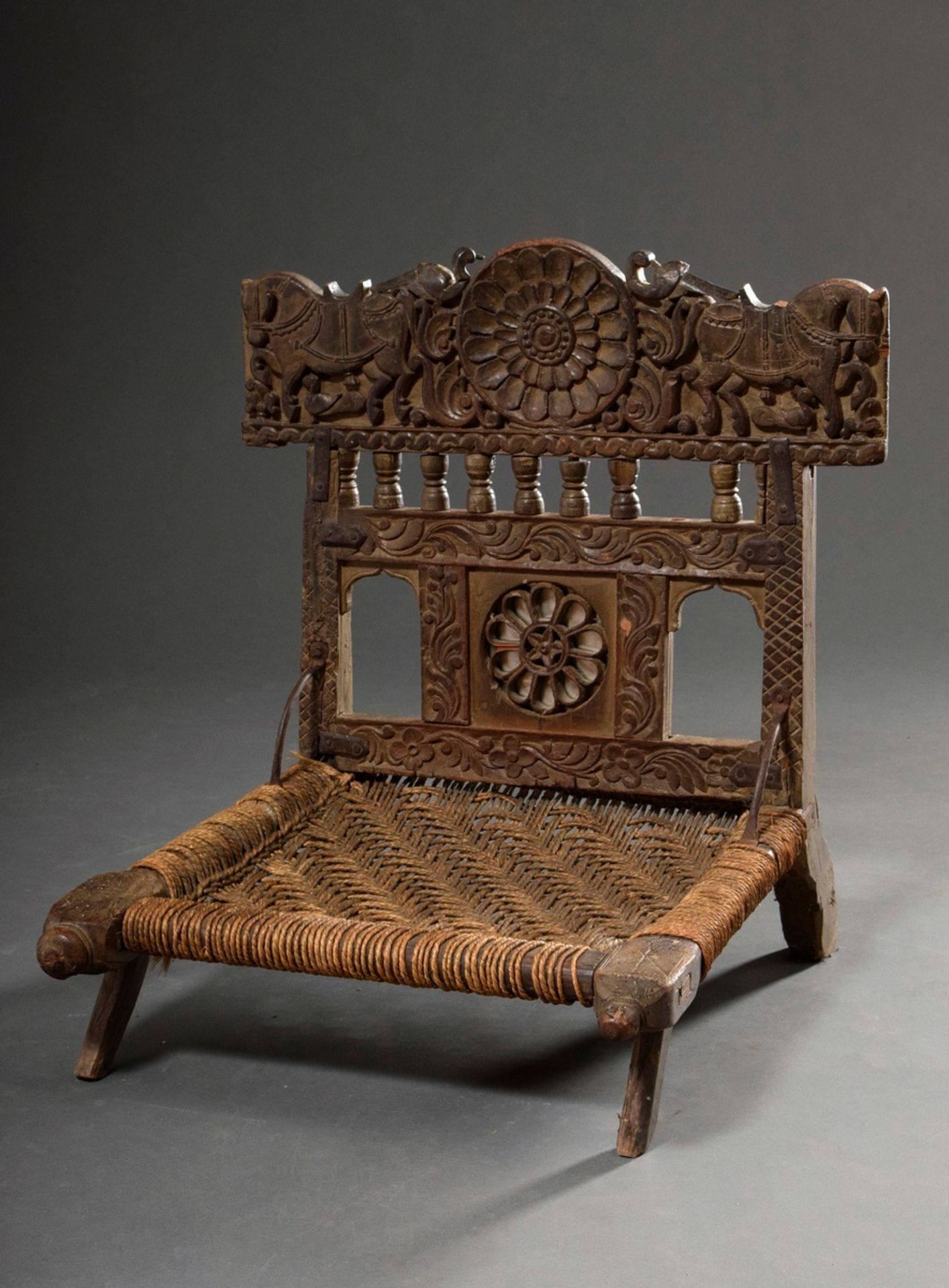 Indian wedding chair with richly carved frame "horses, peacocks and rosettes", around 1900, wood wi - Image 2 of 6