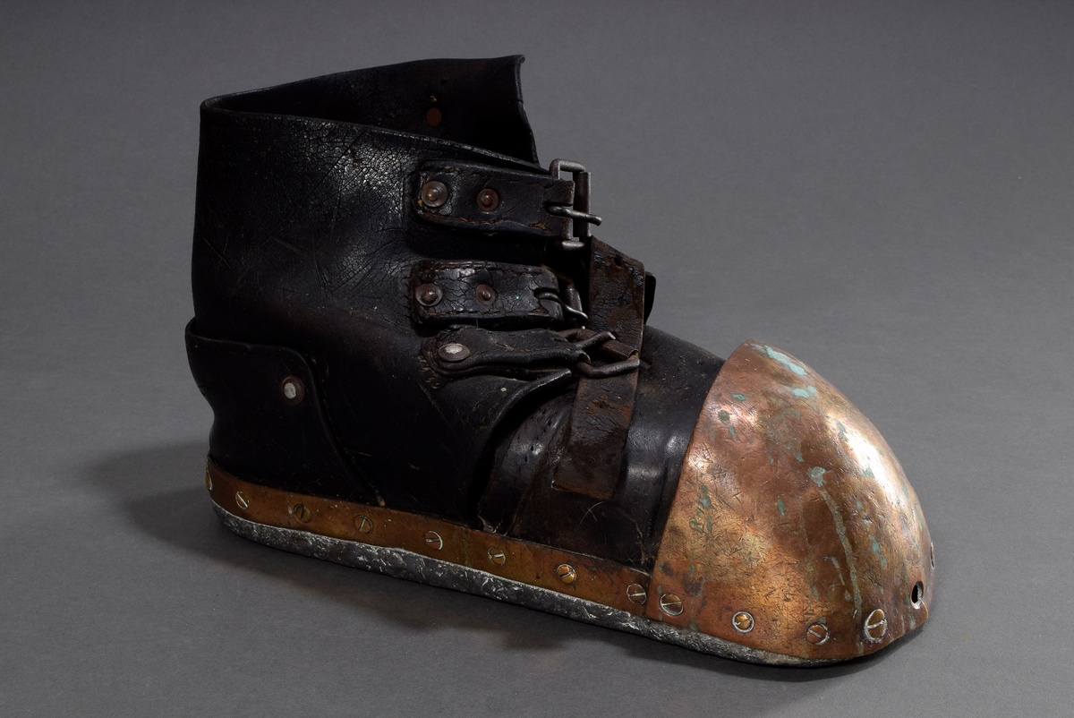 Diving shoe, leather with wooden insole/lead sole/copper cap, early 20th c., l. 34cm, signs of age 