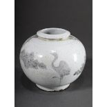 Kleine Moon Vase mit gräulicher Malerei auf heller Glasur "Kranich zwischen Zweigen", Korea 18.Jh.,