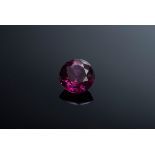 Ungefasster runder Rubin im Facettenschliff (ca. 0.8ct, Ø 5,3mm)