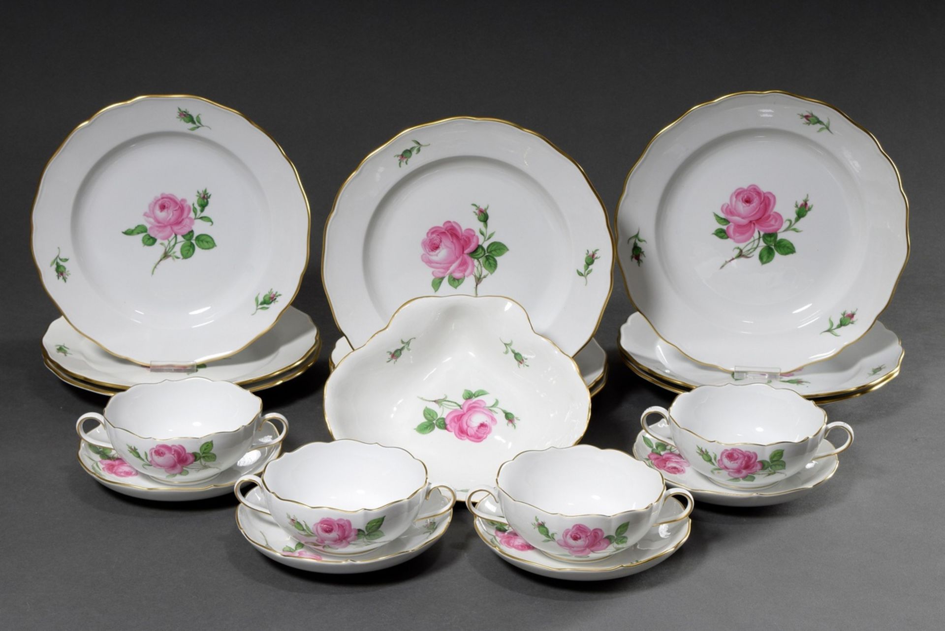 14 pieces Meissen "Red Rose", consisting of: 9 dinner plates (Ø 25cm, 3x 2 grinds), 4 soup cups wit