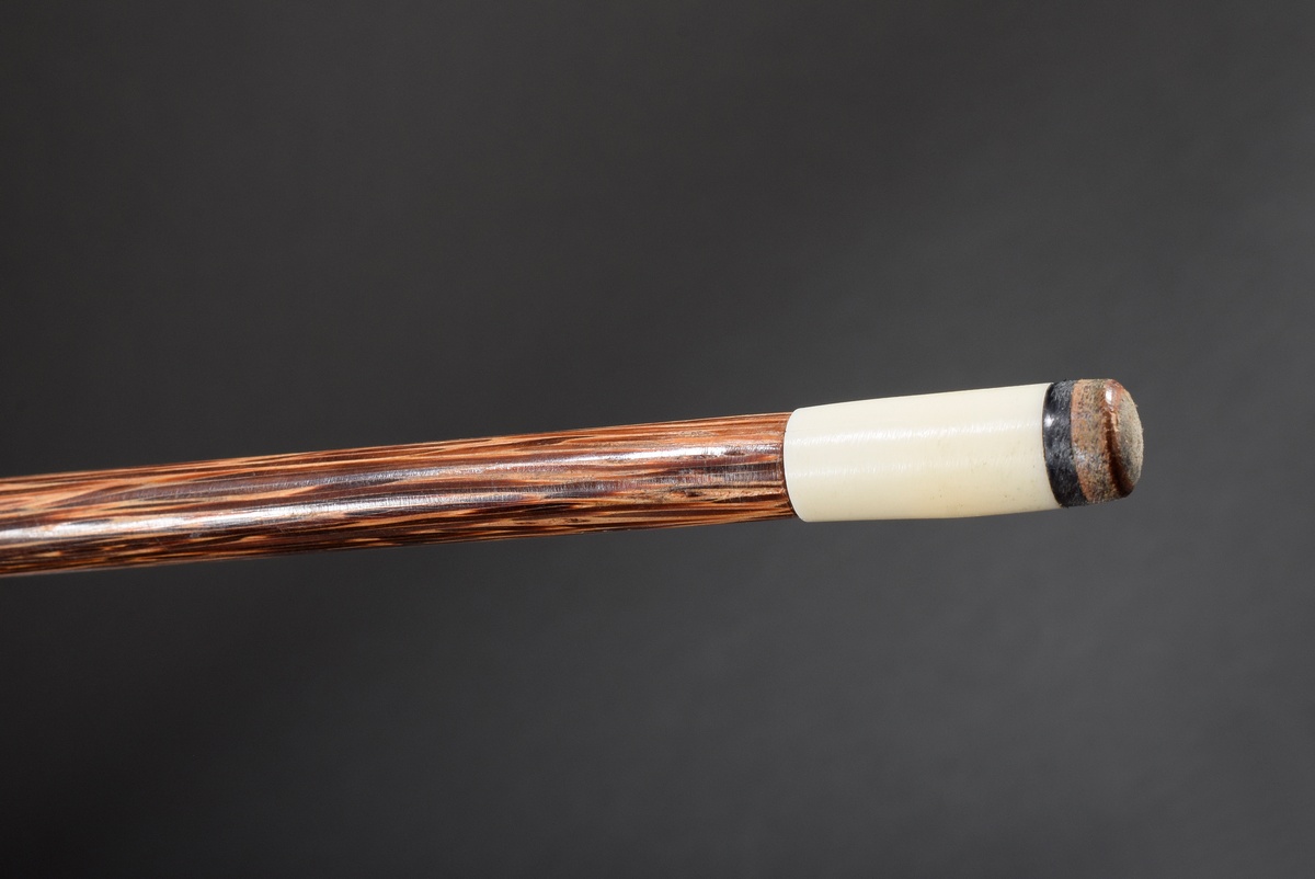 Elegant ladies' walking stick with long ivory handle merging into an oval pommel, carved all around - Image 5 of 8