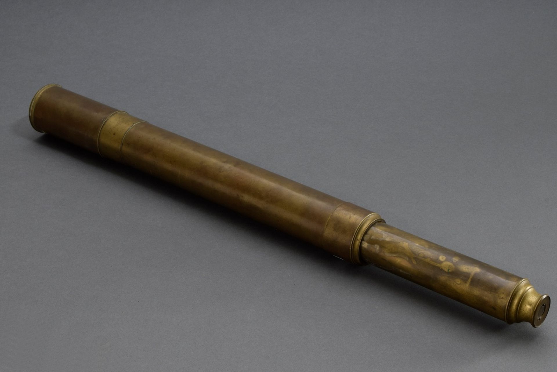 Telescope, brass, l. 55,5-88cm, signs of age and use, 1 lens defective - Image 2 of 4