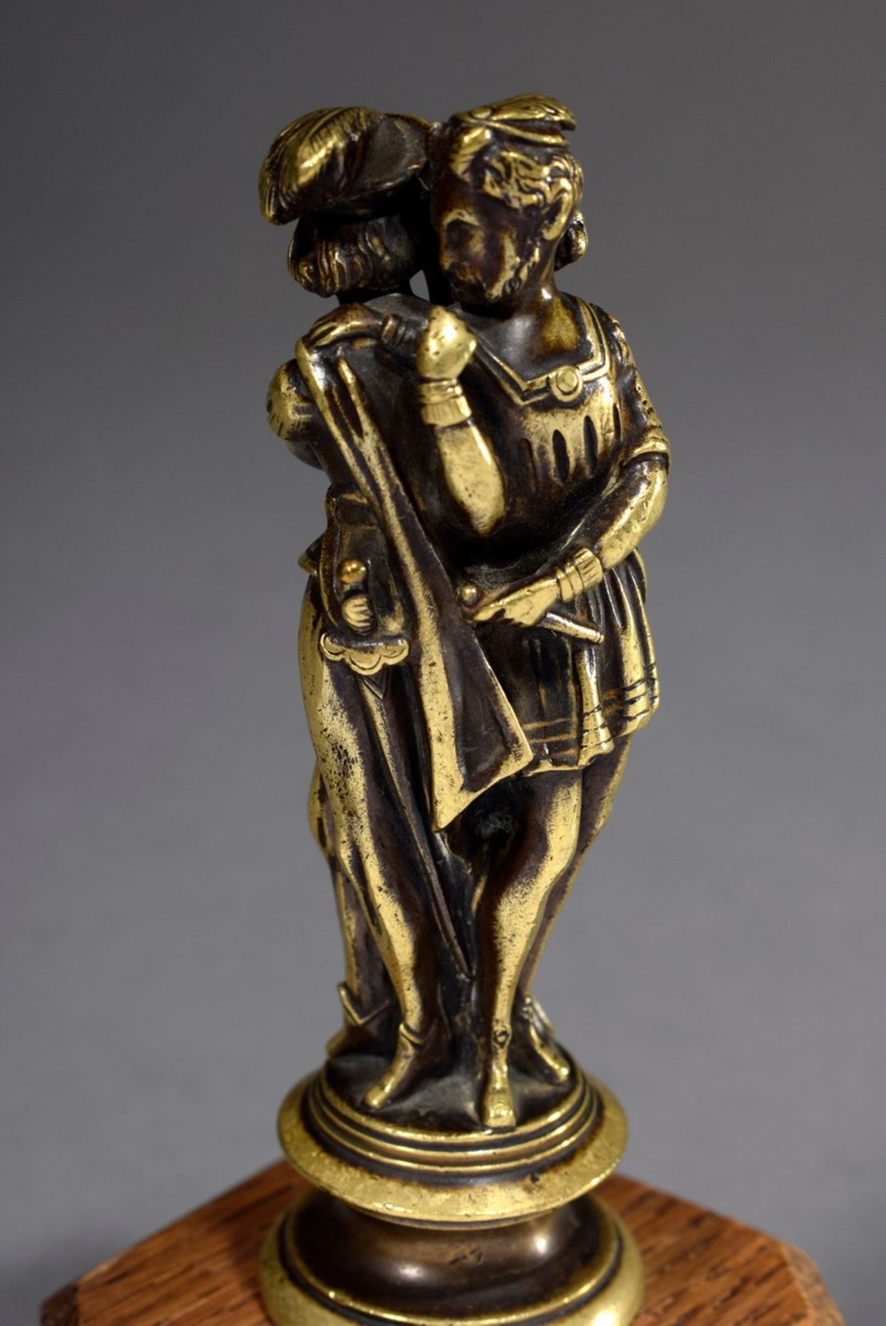 Petschaft with figural handle "Allegory of Love and Jealousy" in medieval façon, brass on wooden ba - Image 3 of 4