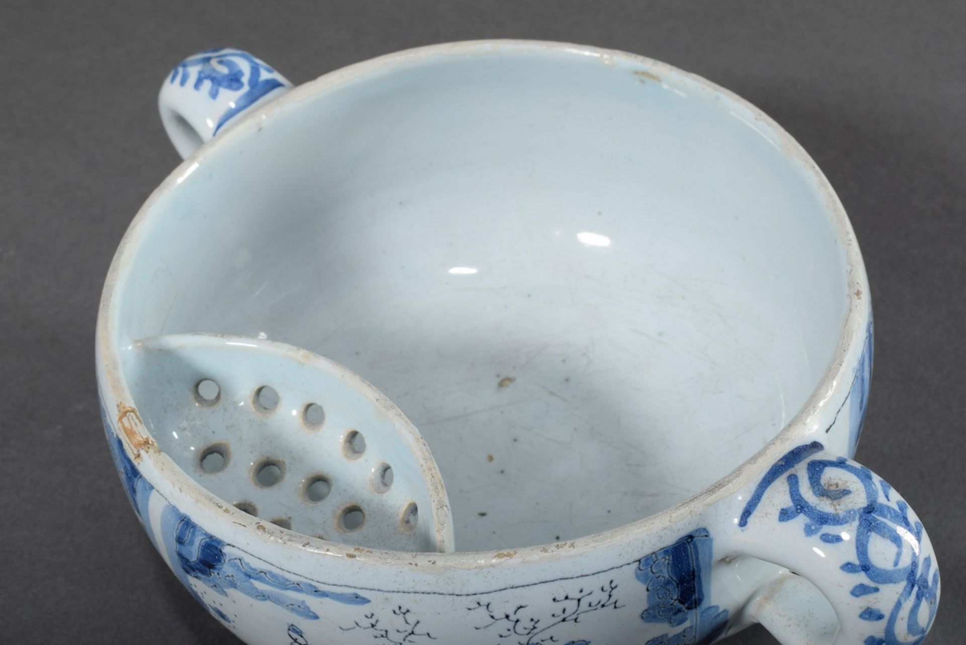 Faience shaving bowl with strainer insert for brush/soap and side handles, fine blue painting decor - Image 3 of 5