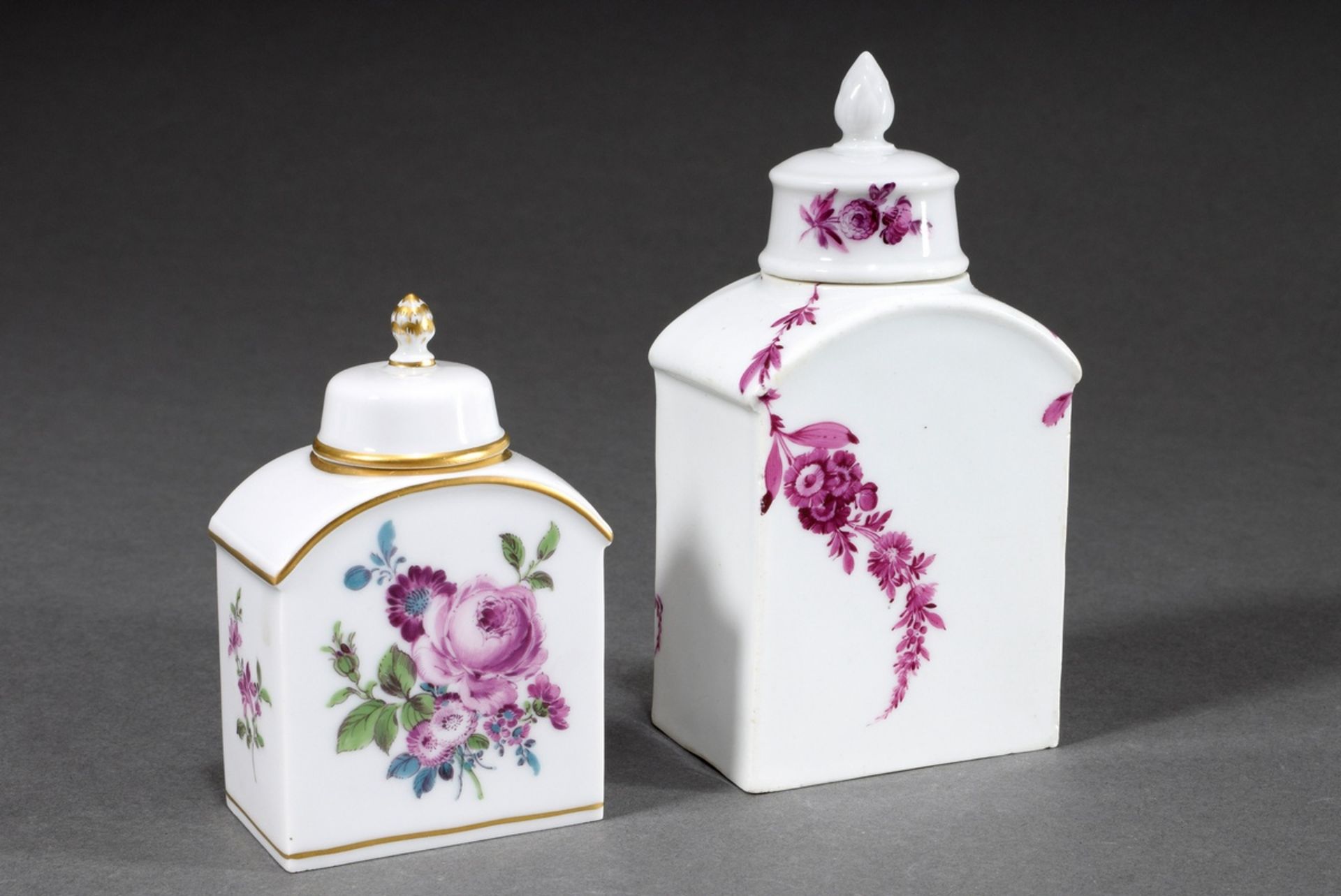 2 Various Meissen tea caddies with purple camaieu painting "Flowers", 1x with green accentuation an