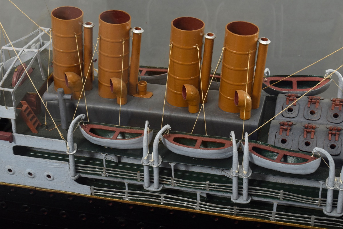 Model ship "Steamship of the Imperial Era" around 1900, paper/cardboard painted, manufact. Engineer - Image 4 of 7
