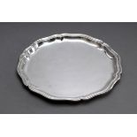 Rundes "Chippendale" Tablett, Wilkens & Söhne/Bremen, Silber 830, 415g, Ø 27cm, leichte Kratzer