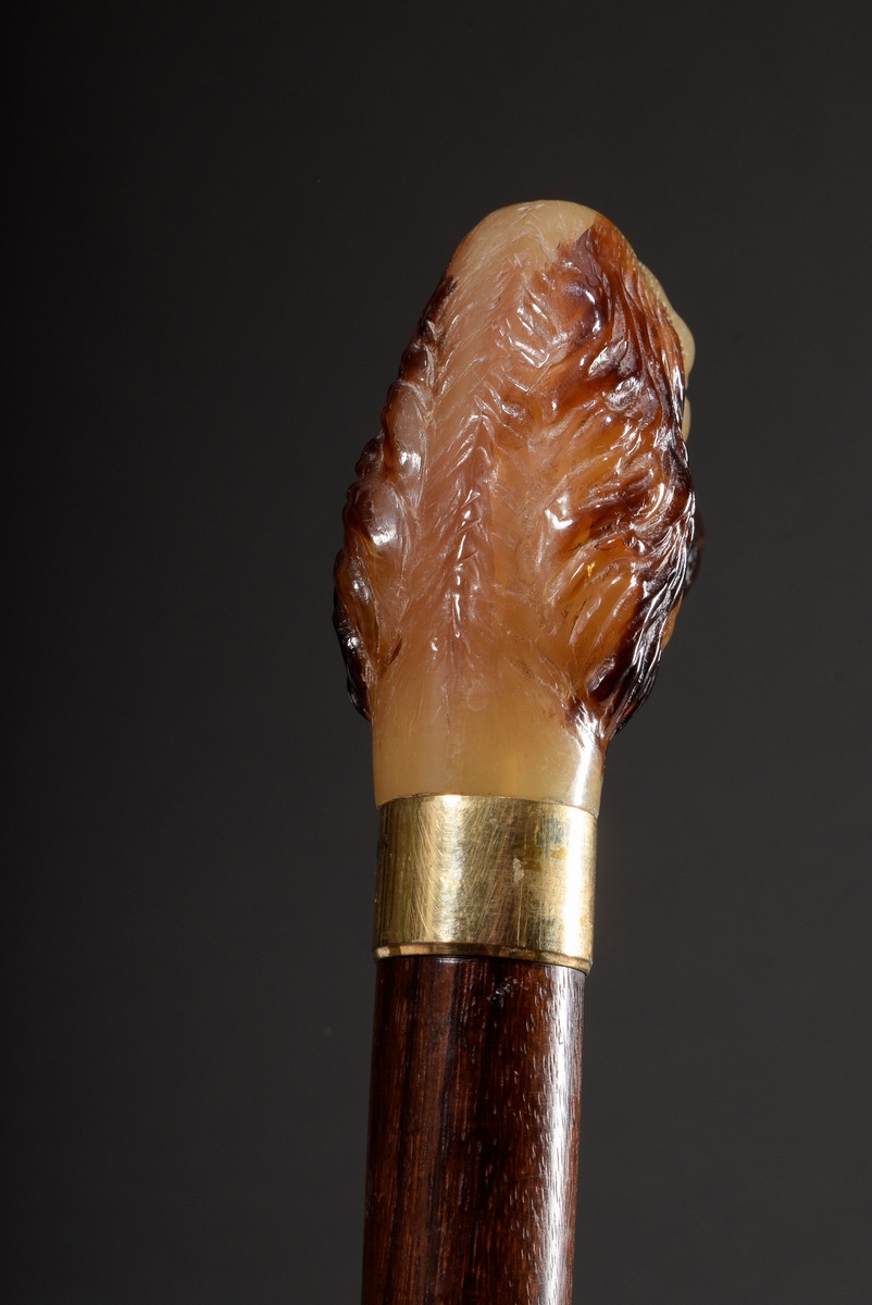Walking stick with carved horn "Dog Head Setter" with glass eyes, YG 750 cuff and hardwood shaft wi - Image 3 of 6