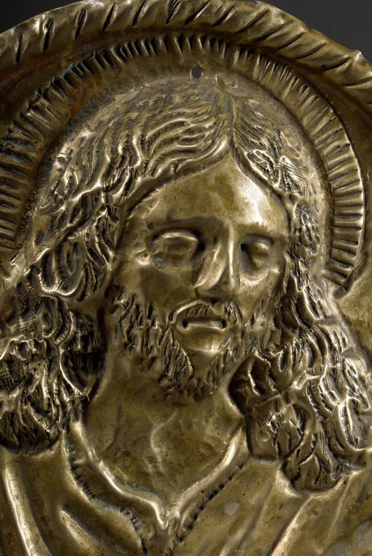 Oval drift work "Face of Christ", tinplate with remains of gilding, German 17th/18th century, 14,5x - Image 2 of 4