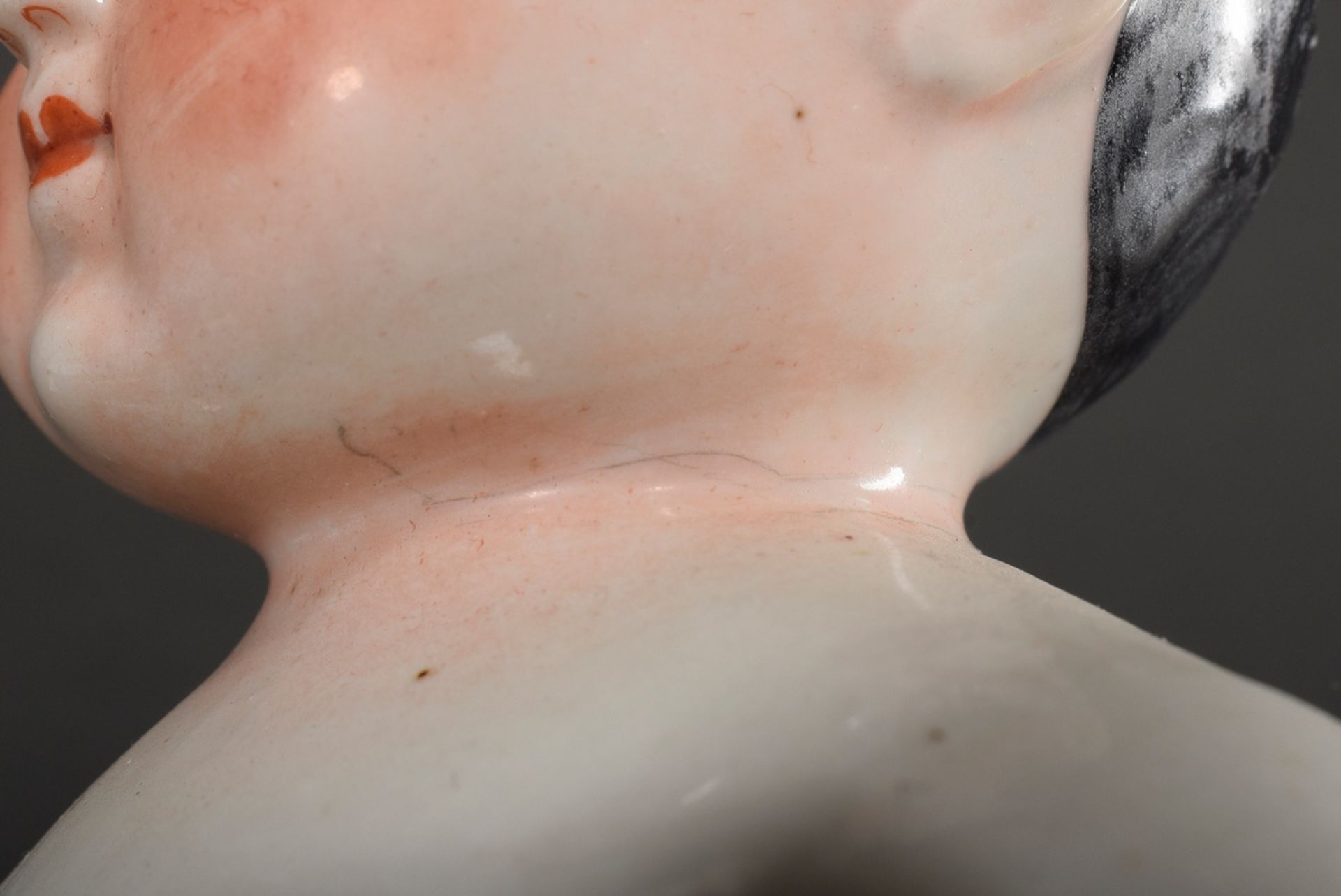 Porzellan Badepuppe "Frozen Charlotte" mit polychrom bemaltem Gesicht, 19.Jh., H. 33cm, leichte Alt - Bild 10 aus 10