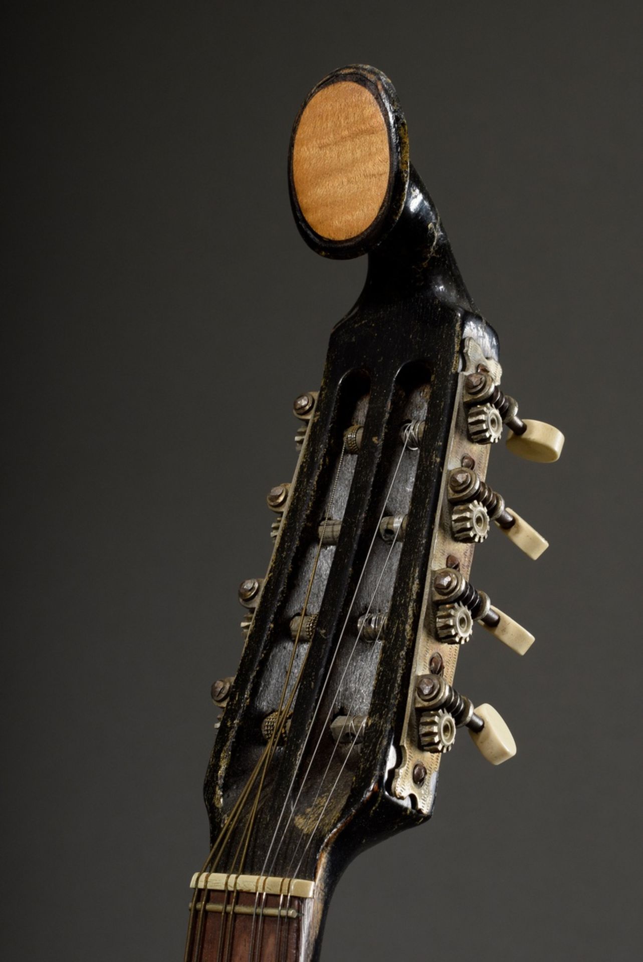 unusual mandolin "Johann Wolfgang Goethe", Saxony / Bohemia around 1900, classical facon, soundhole - Image 4 of 9