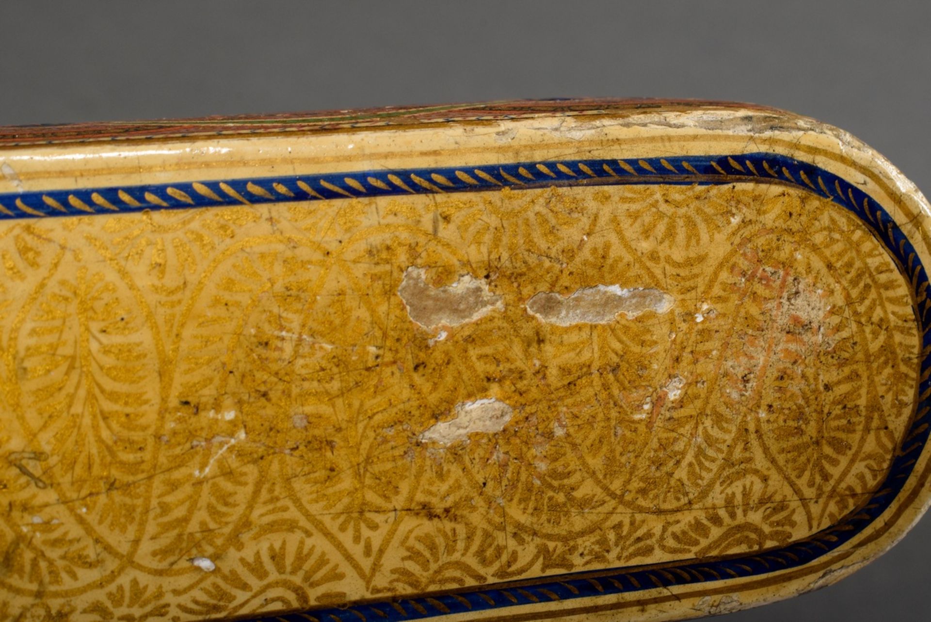 Persisches 'Qalamdan' Schreibzeug, Papiermaché mit polychromer Lack- und Goldlackmalerei, innen kle - Bild 9 aus 10