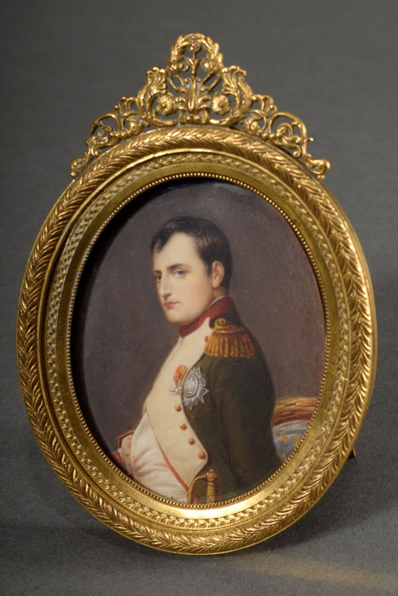 Finely painted miniature "Napoleon Bonaparte", gouache/leg, in a punched brass frame with floral cr