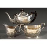 3 Teile versilbertes Teeset im Queen Ann Stil, verschiedenen Hersteller, England Ende 19.Jh., H. 9-