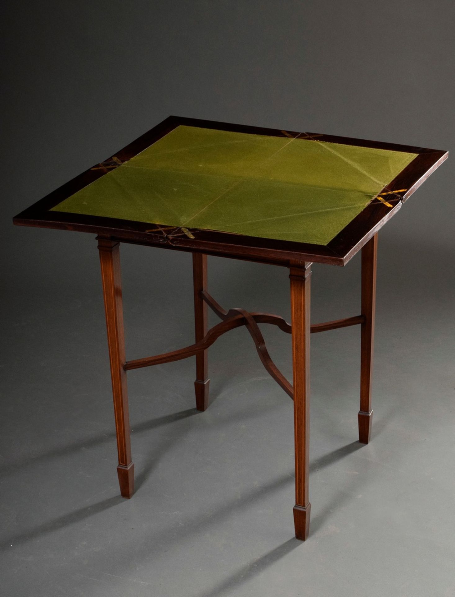Victorian bridge table with four folding tops and felt cover, mahogany with fine ribbon inlays, Eng - Image 4 of 7