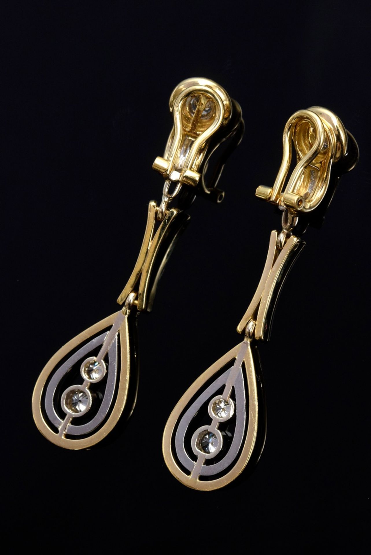 Pair of modern yellow and white gold 750 earrings with diamonds (together approx. 0.70ct/VSI/TCR-TC - Image 3 of 3