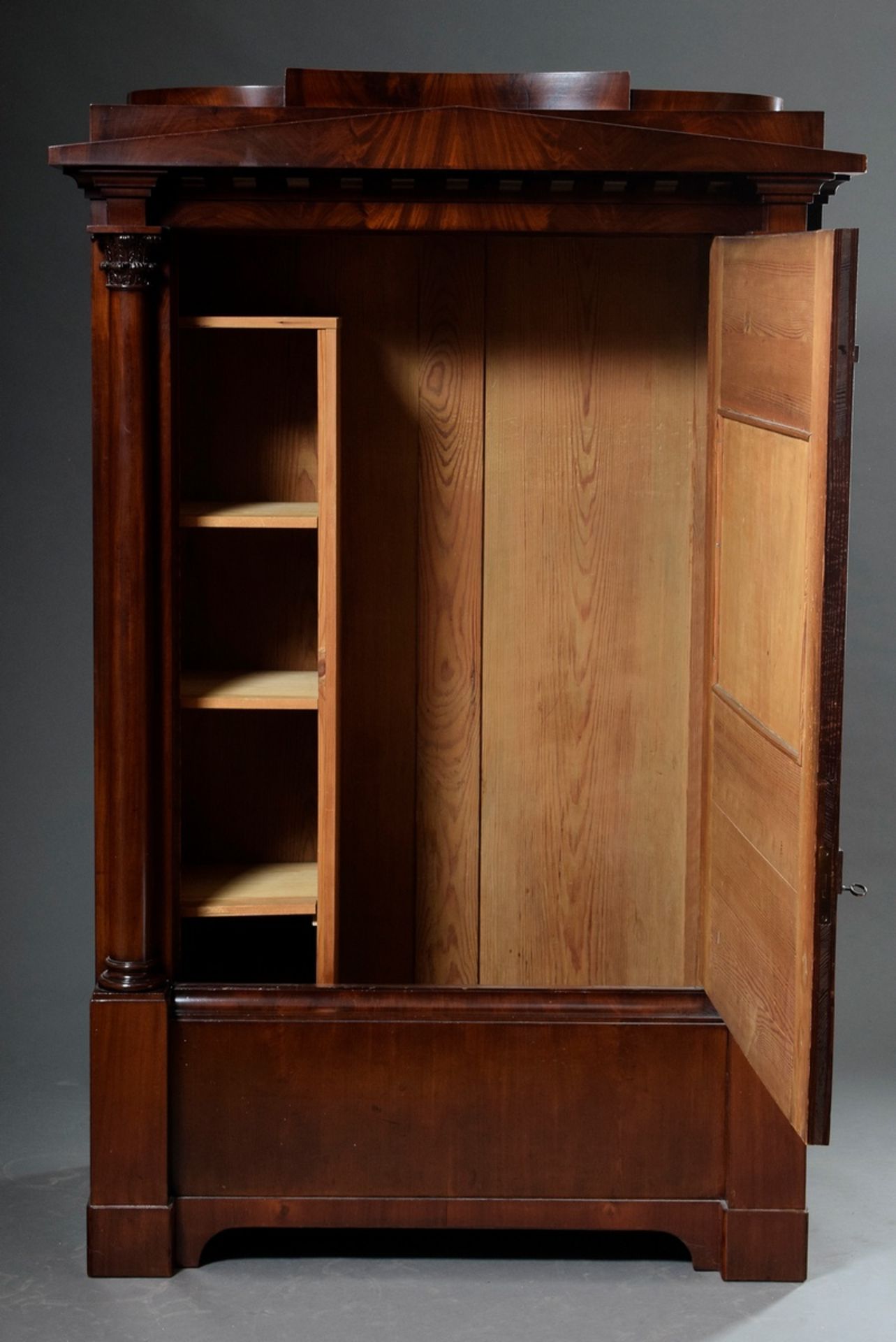 Single-door Biedermeier "Blender" cabinet with pointed gable and lateral solid columns, 19th centur - Image 3 of 6