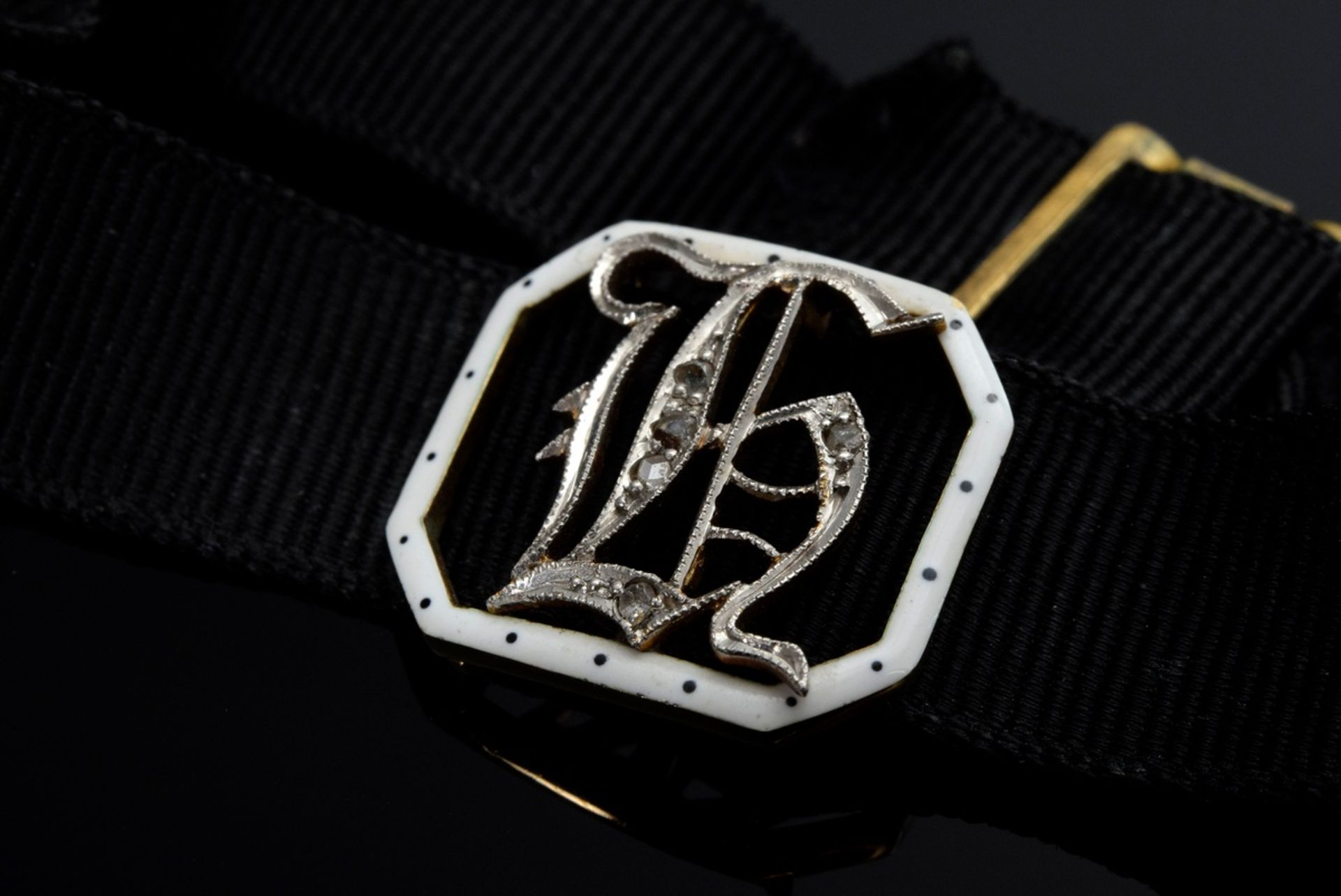 Black rep bracelet with openwork yellow gold 585 monogram plaque "H" and small diamond roses in ena - Image 2 of 3
