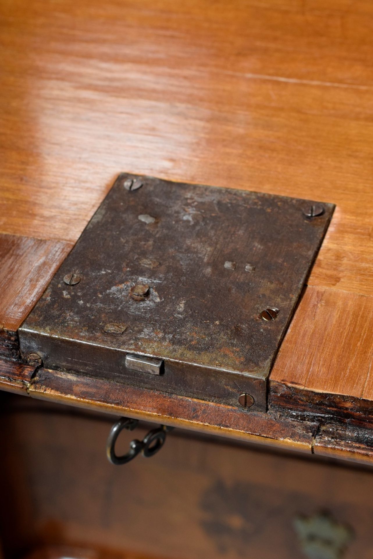 South German tabernacle secretary "à trois corps" consisting of three-bayed chest of drawers with i - Image 4 of 14