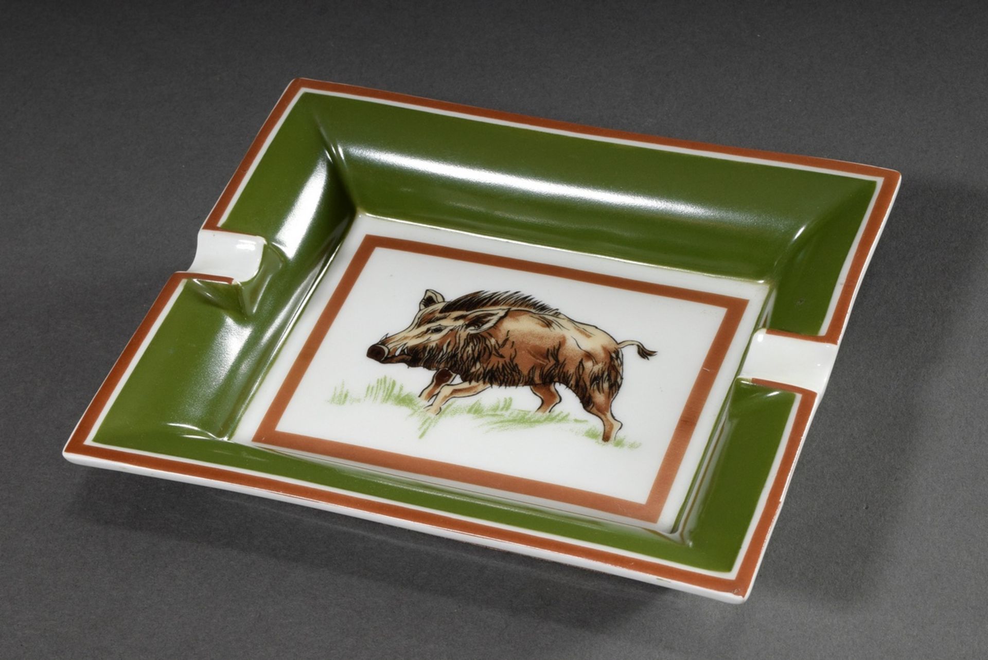 Hermès porcelain ashtray "Keiler", coloured print decoration in green/brown, 19x18cm, some rubbing - Image 2 of 5
