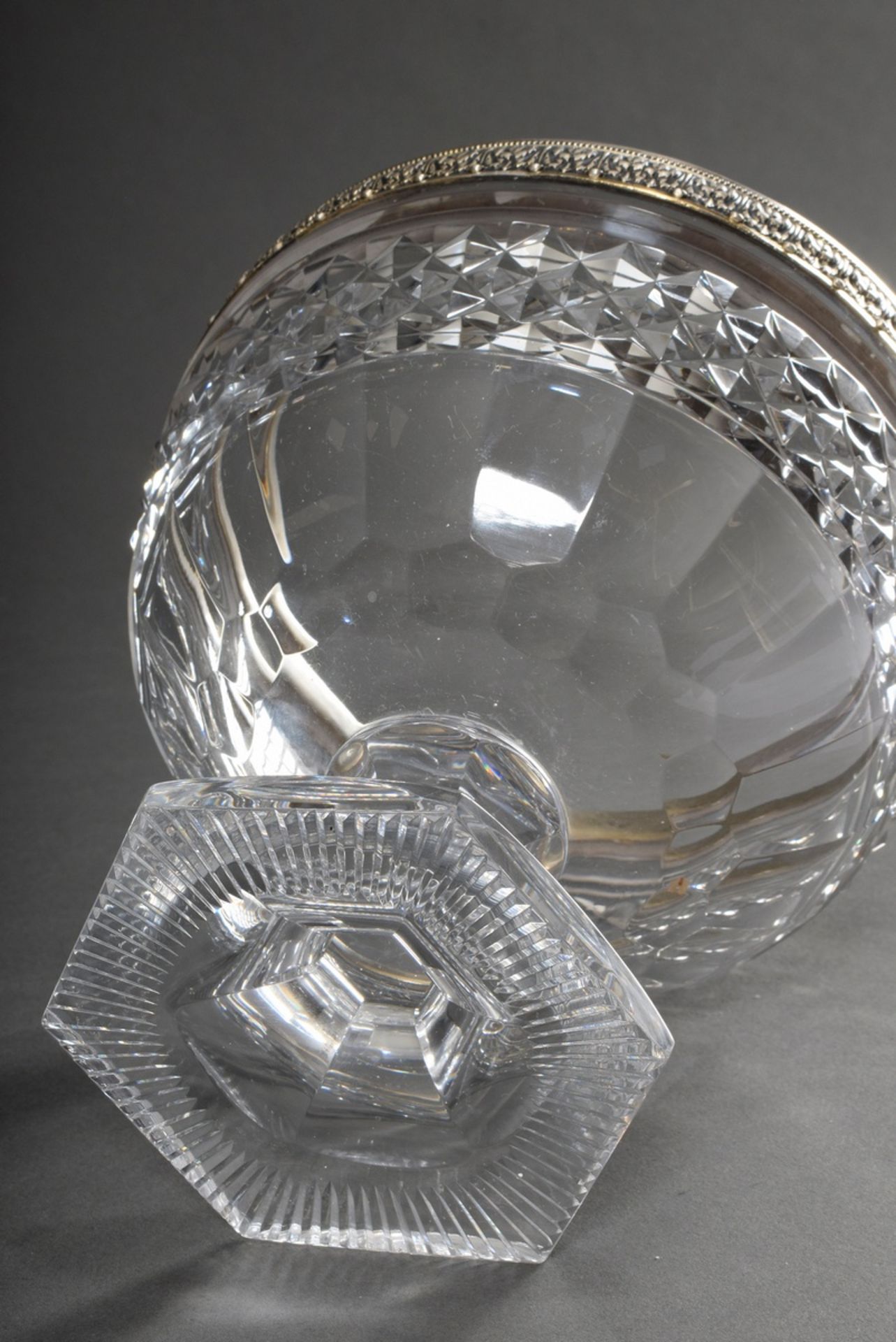 Cut crystal top bowl with gilded silver 800 leaf frieze rim and date engraving, Adolf Mogler/Heilbr - Image 4 of 4