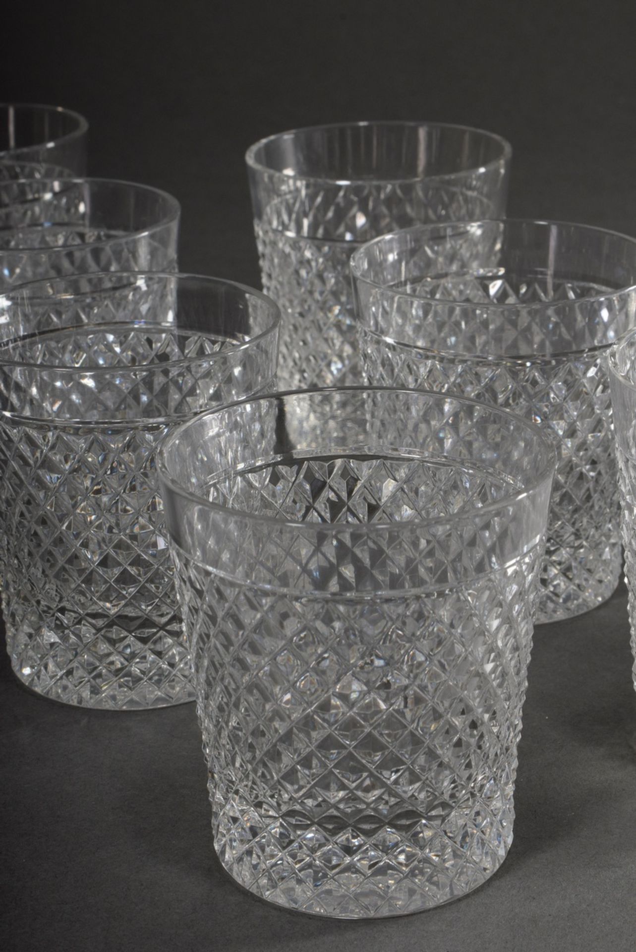 10 beakers with stonel cut, colourless glass, 20th century, slightly varying in height, h. 8,5-9cm, - Image 2 of 3