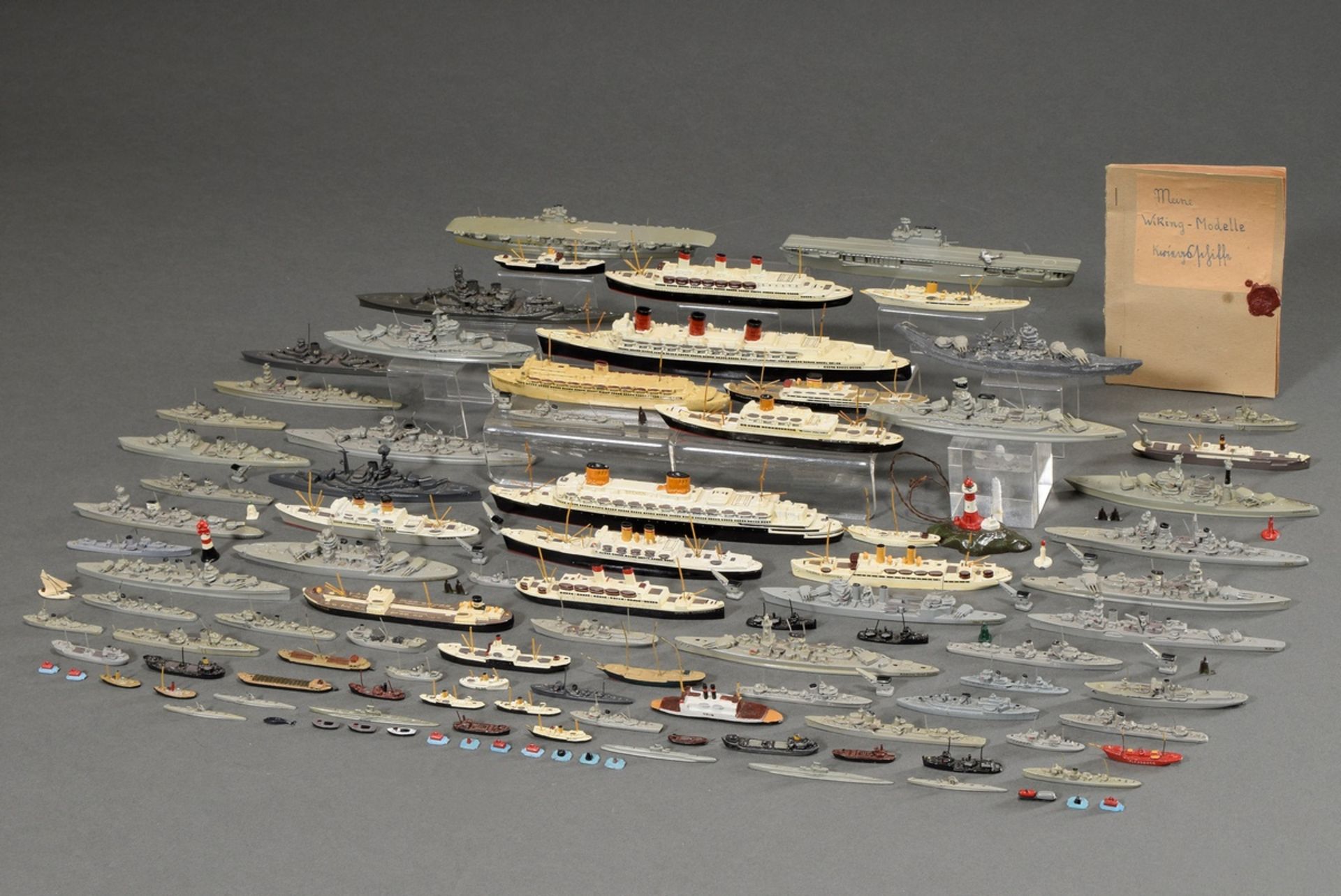 Collector's box with Wiking ship models, among others "Hamburg", "Bremen", "Queen Mary", "Gorch Foc - Image 11 of 17