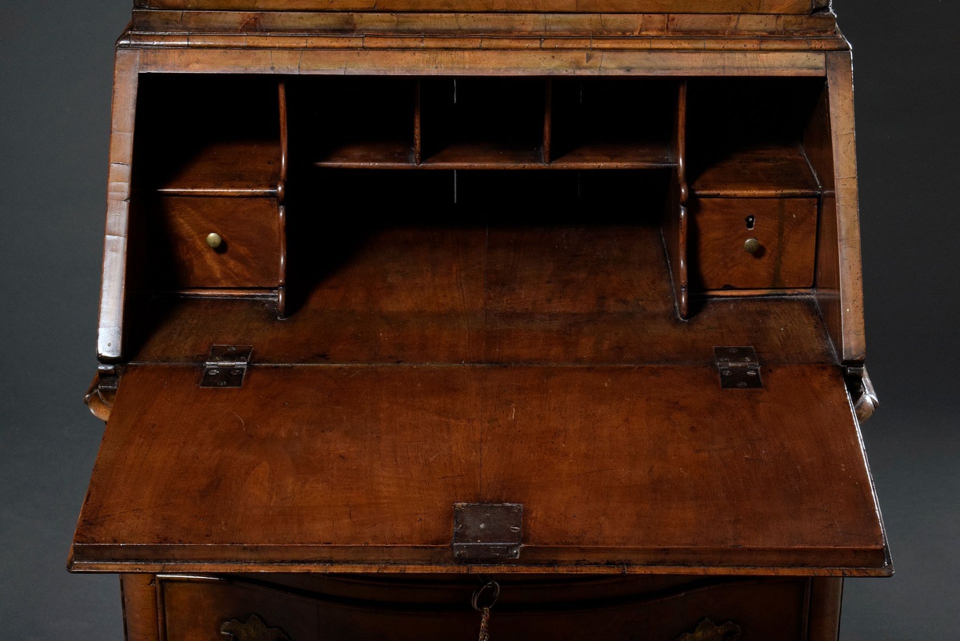 Narrow Baroque secretary à deux corps, with display case top and sprung pediment over sloping writi - Image 4 of 13