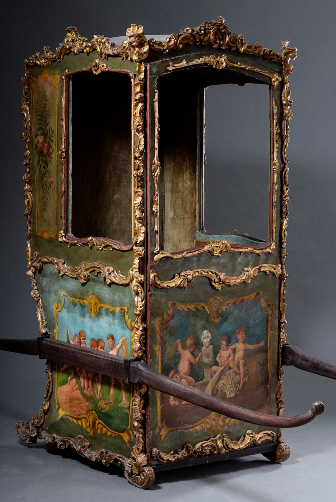 Rococo-style sedan chair with painted canvas covering "Putten-Allegorien" and carved rocaille mould