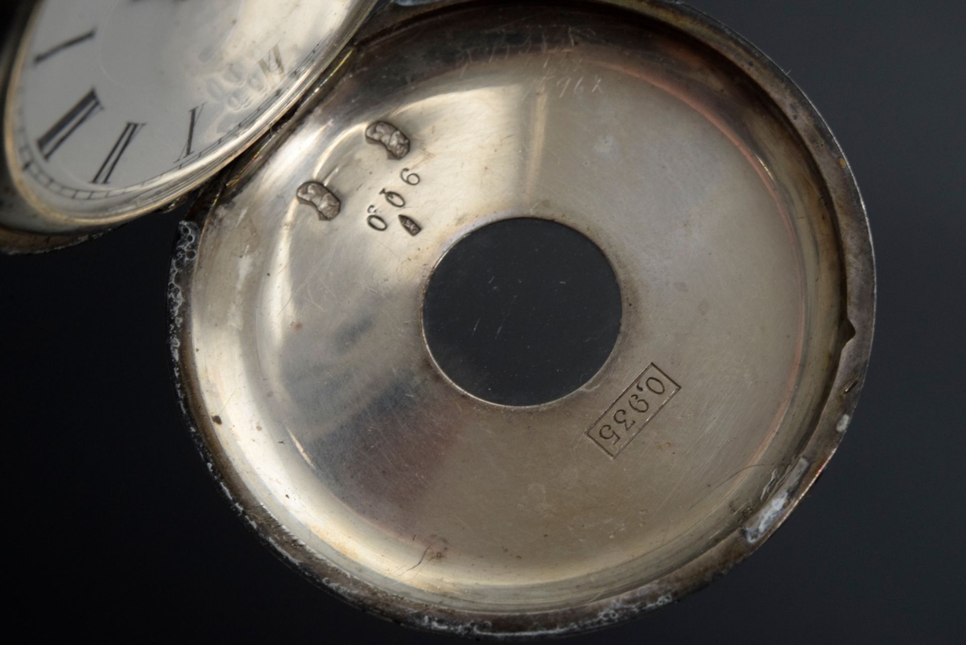 2 Diverse Taschenuhren mit römischen Ziffern: Longines Lever, Silber 935 an geschwärzter Stahlkette - Bild 12 aus 15