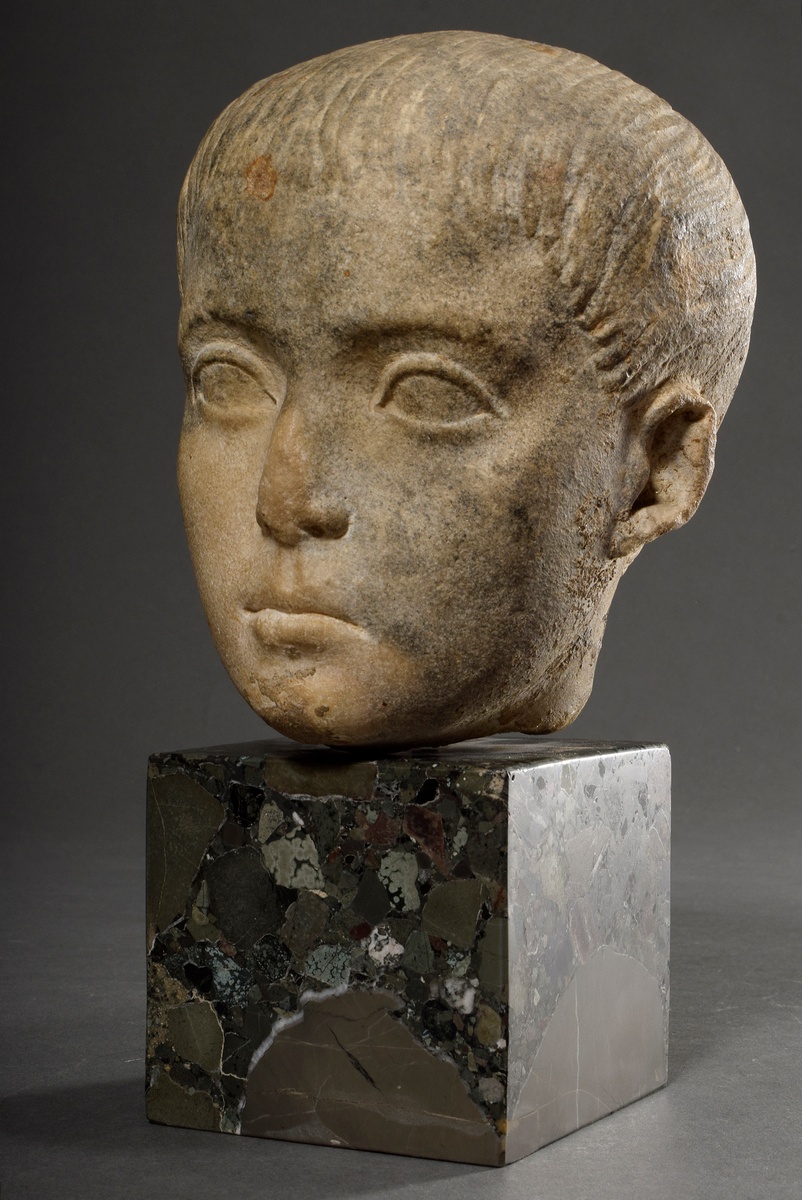 Roman "boy's head", probably a prince of the Juliae family with the characteristic fringed hairstyl - Image 4 of 9