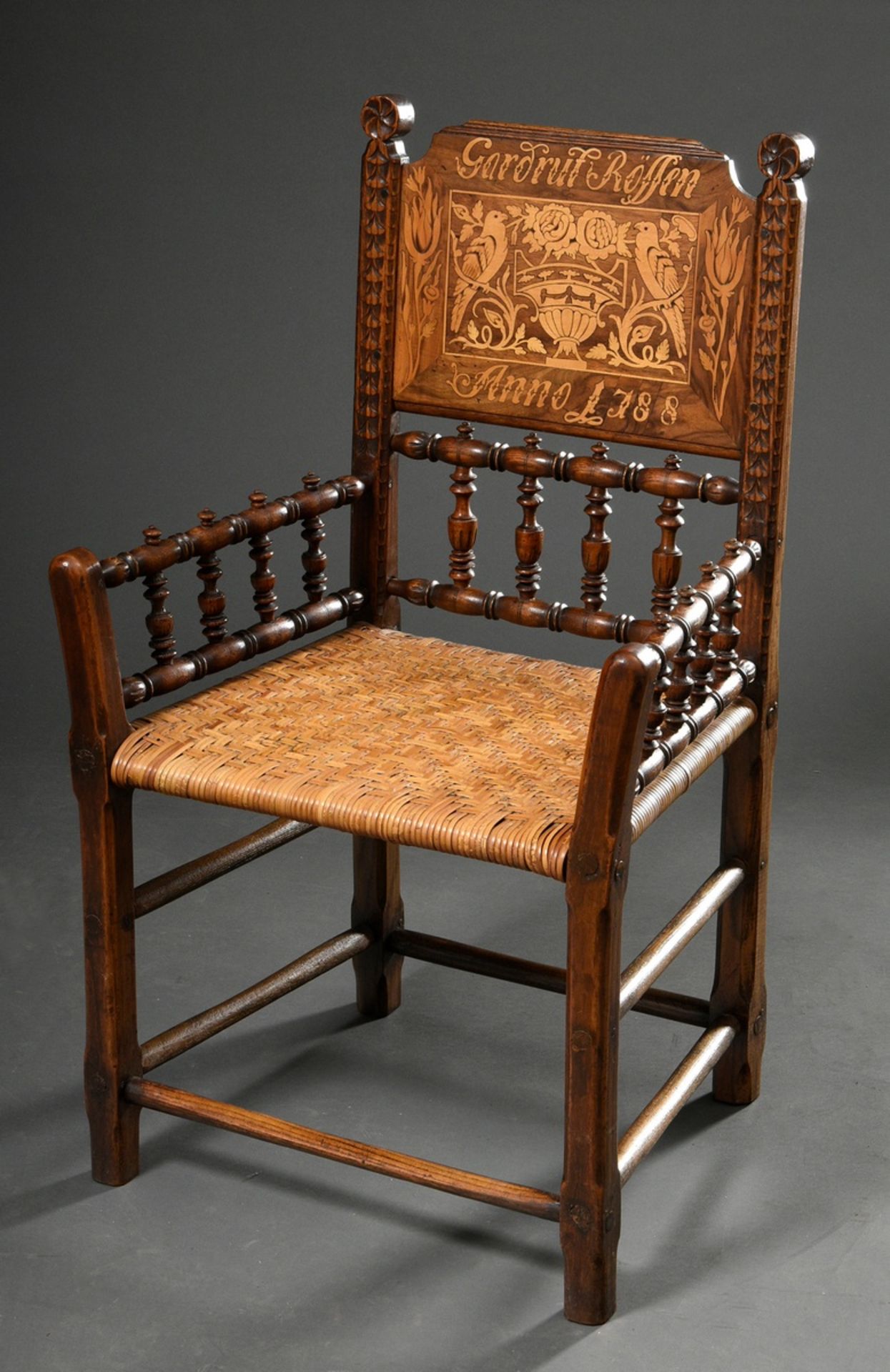 Vierländer wedding chair with rich inlay "Gardrut Rössen Anno 1788" and turned frame, h. 42,5/92cm