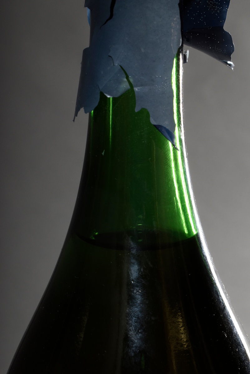Bottle 1962 Champagne "Moet Chandon Champagne Cuvée Dom Perignon", marked "French sparkling wine",  - Image 2 of 5