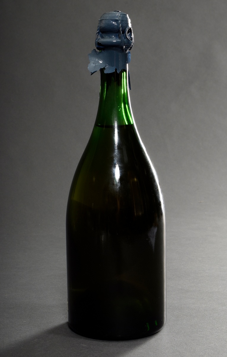 Bottle 1962 Champagne "Moet Chandon Champagne Cuvée Dom Perignon", marked "French sparkling wine",  - Image 4 of 5