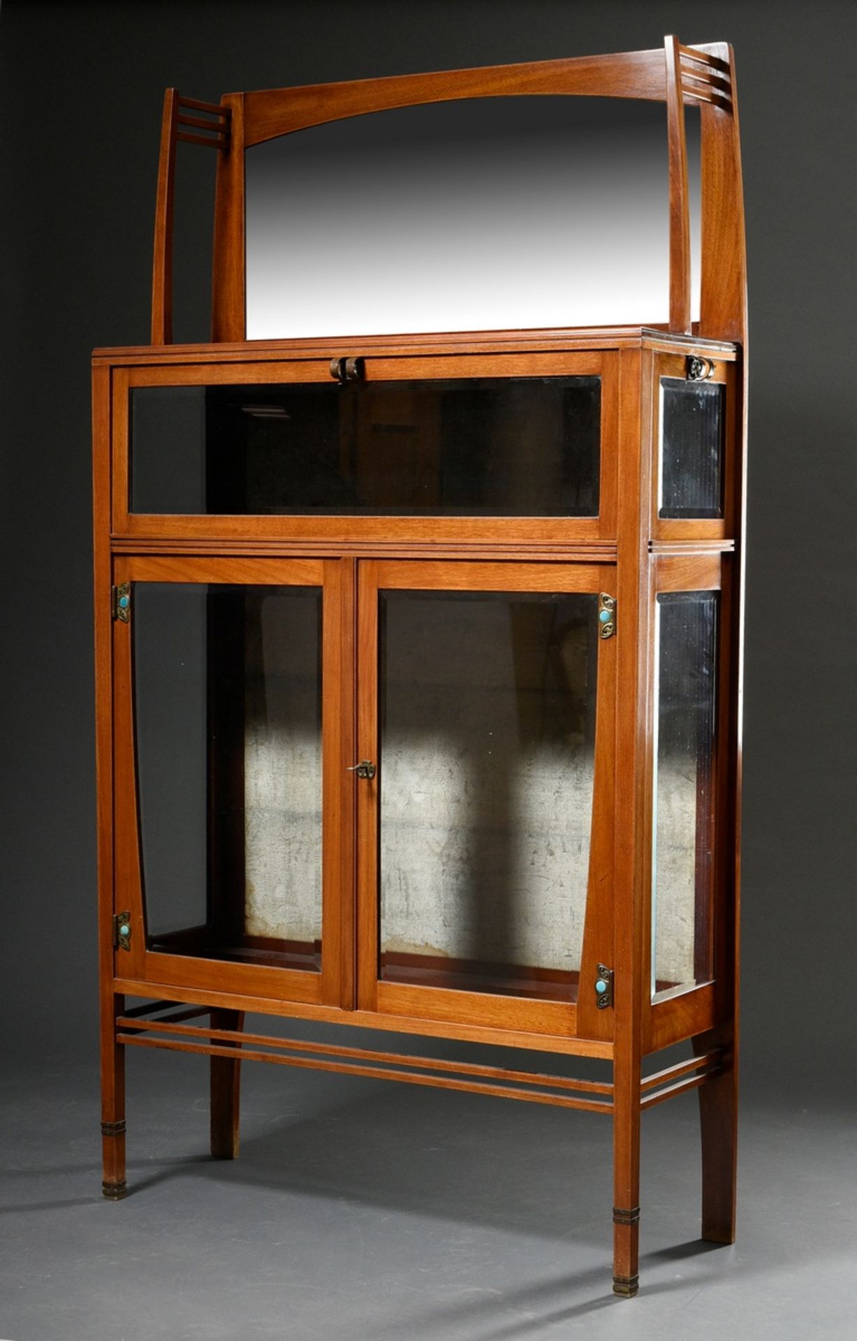 Serrurier-Bovy, Gustave (1858-1910) Art Nouveau display cabinet on slightly conical post legs with 