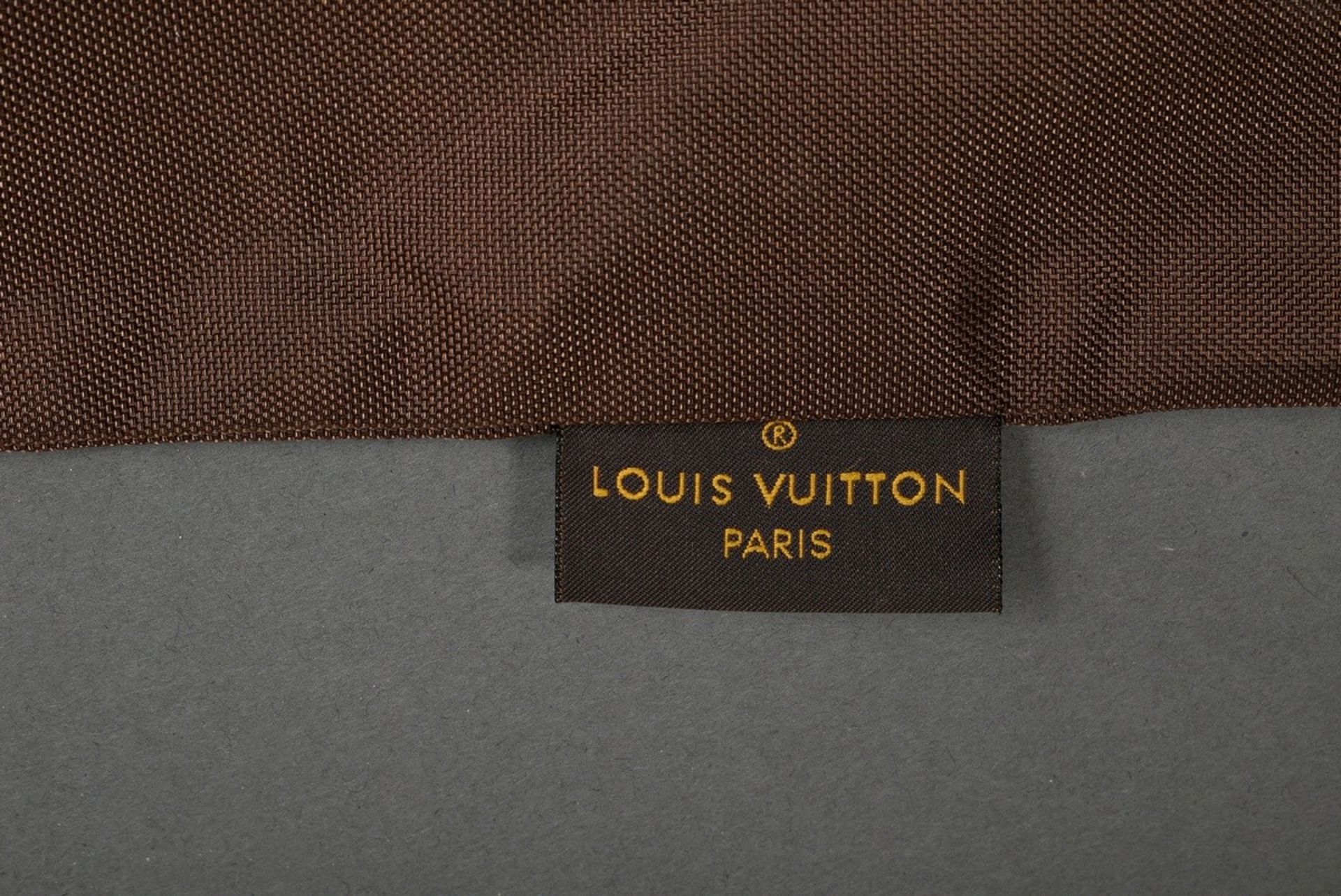 Dunkelbrauner Nylon Louis Vuitton Kleidersack mit heller Lederschlaufe und goldfarbenem Reißverschl - Bild 3 aus 4