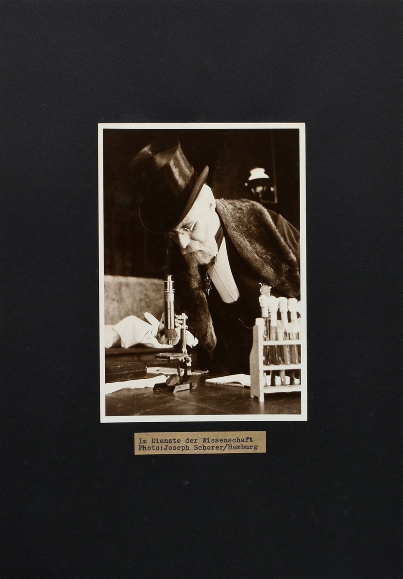 11 Schorer, Joseph (1894-1946) "Hamburg- und Munich-Motives", photographs, mounted on cardboard, mo - Image 2 of 24
