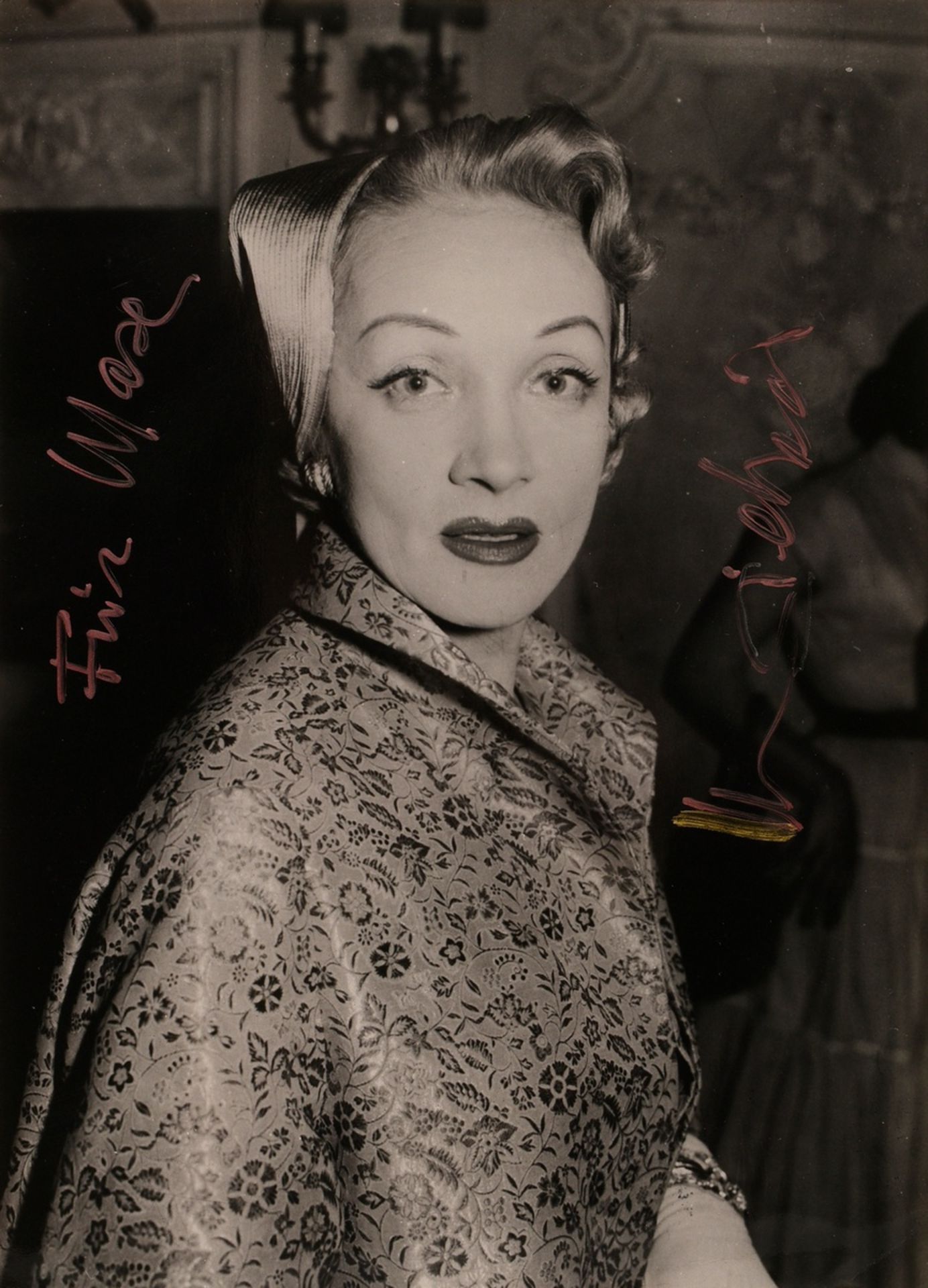 DPA press photo "Marlene Dietrich" 1955/1981, with original autograph in pink (for Max Midinet (194